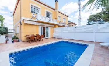 Casa con piscina en Miami